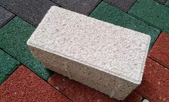 透水磚主要有哪些分類(lèi)？